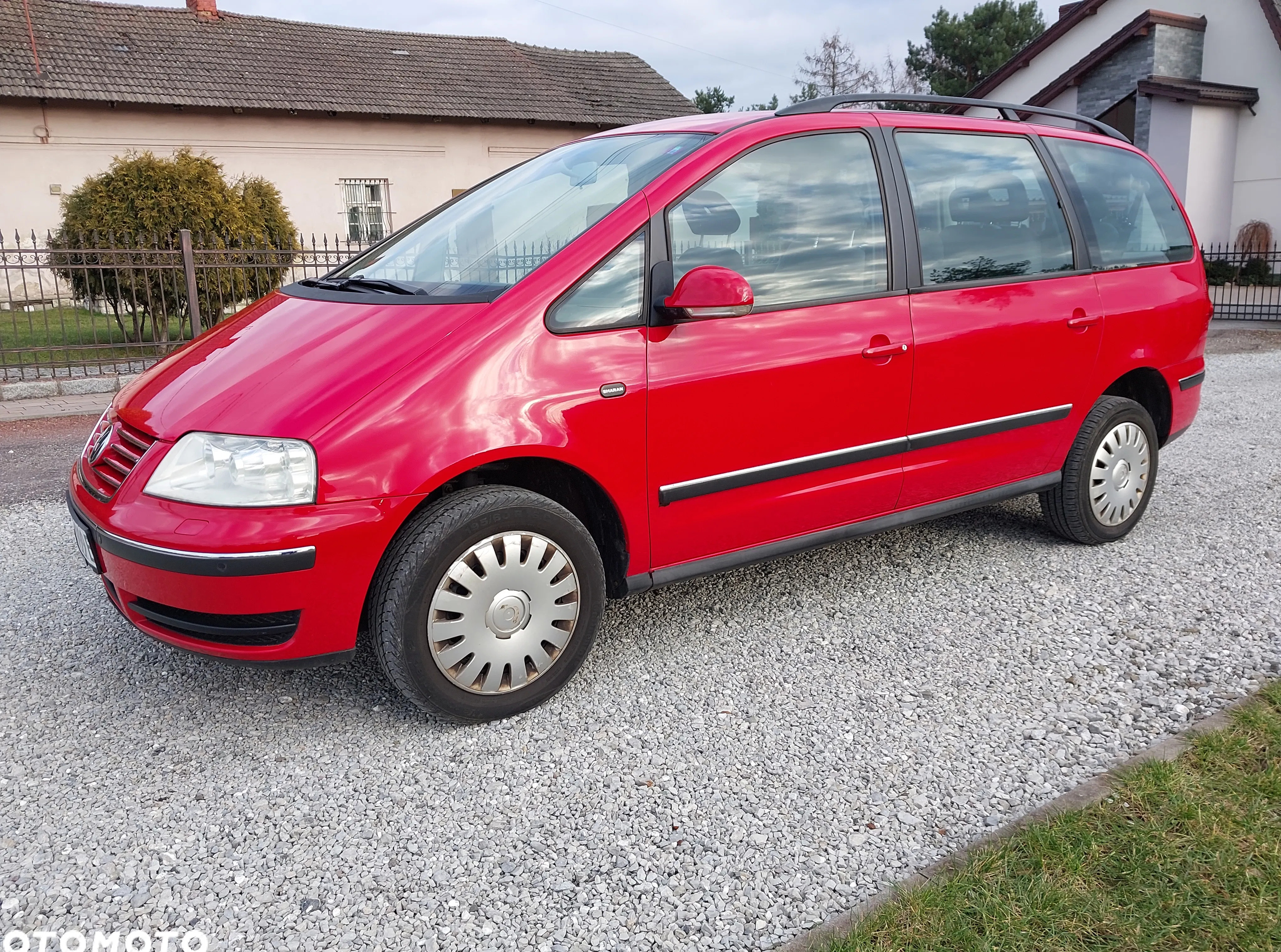 volkswagen Volkswagen Sharan cena 16900 przebieg: 284000, rok produkcji 2004 z Białogard